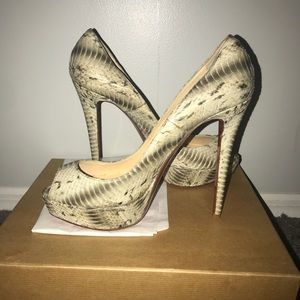 Christian Louboutin 👠